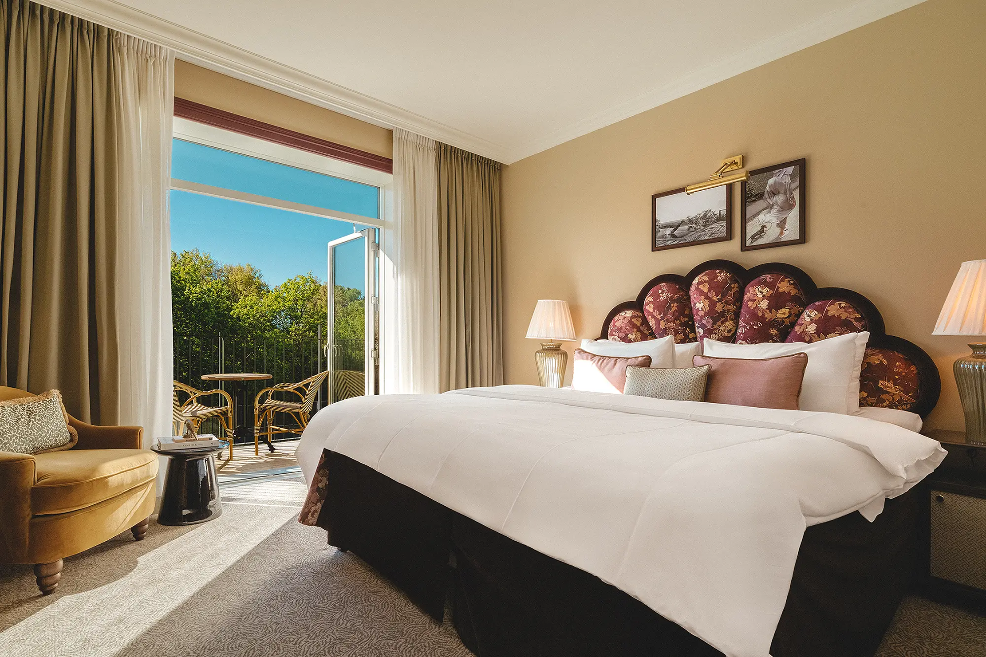 ROX-Park-view-room Image of ROX Elegant Park View room with beautiful setting.